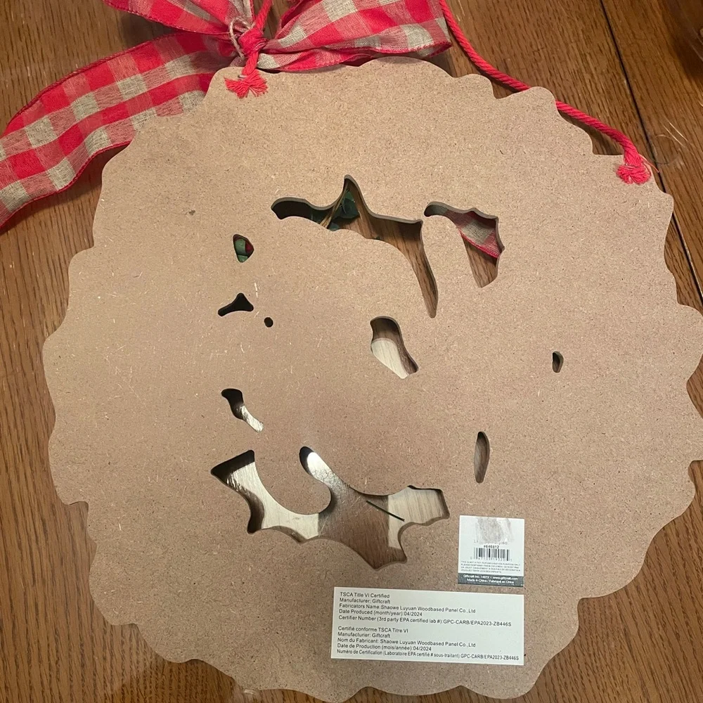 Wood Christmas Bird Wreath